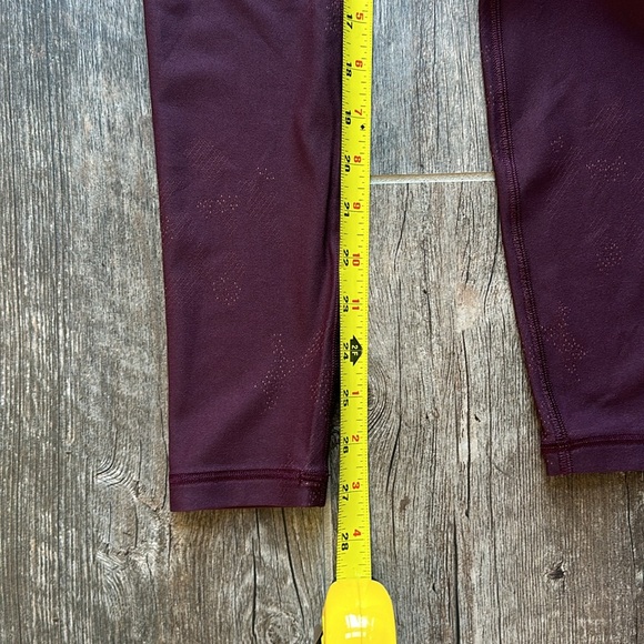 Lululemon high rise leggings size 4 - Picture 8 of 8